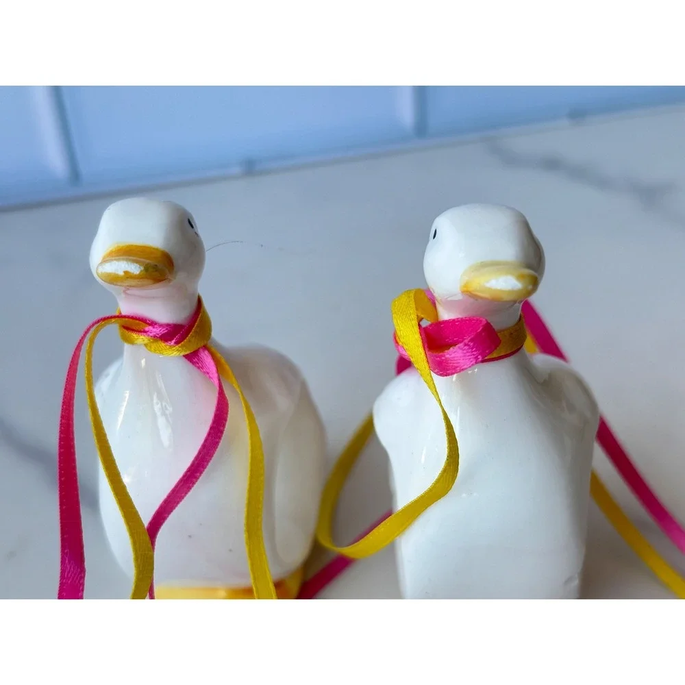 Vintage Ceramic Duck Napkin Rings Set of 2 White Goose Pink Yellow Ribbon Decor